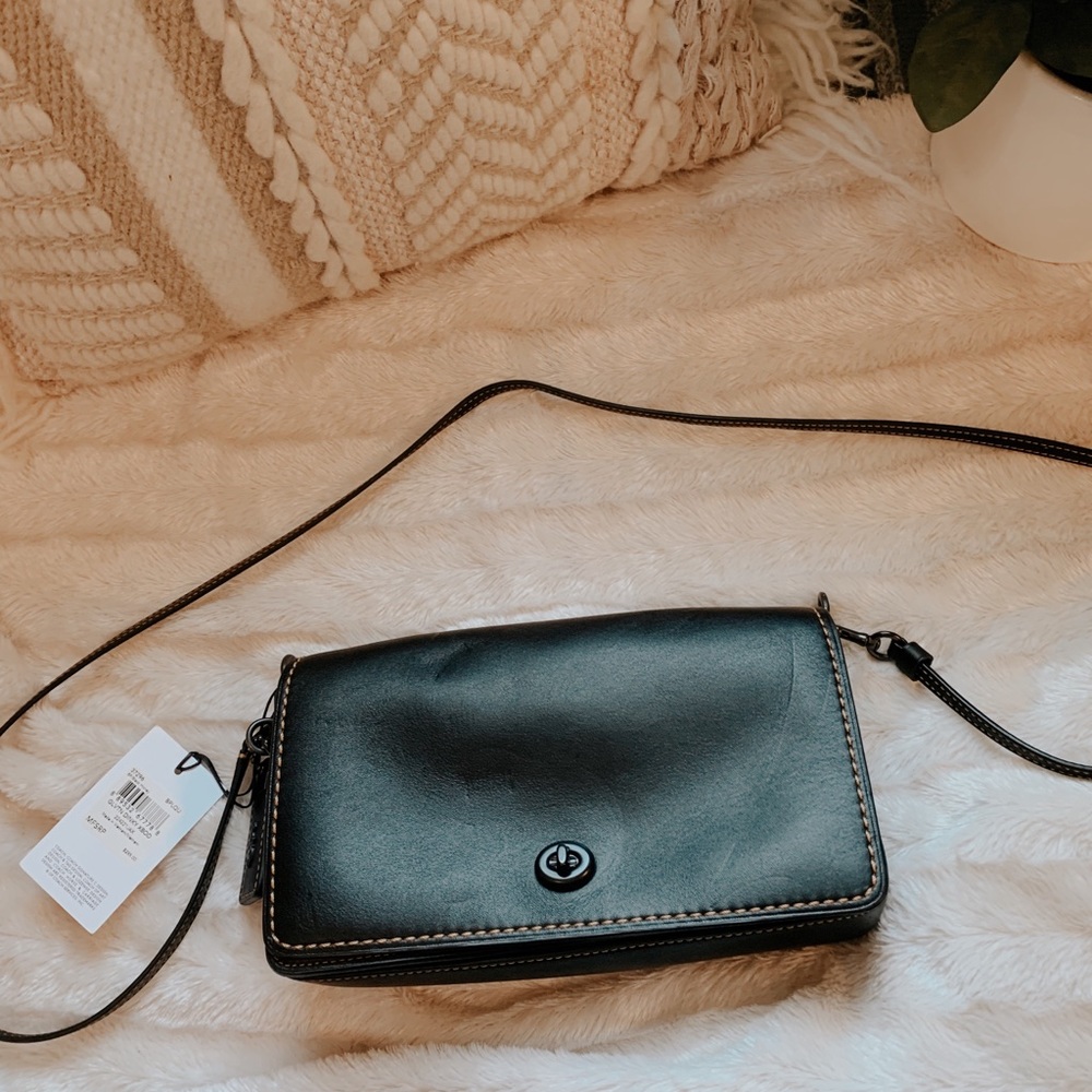 COACH SMALL OVER THE SHOULDER BAG